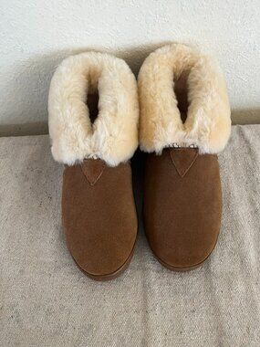 Bearpaw Woman's Suede Sheepskin-Wool Lined House/Slipper Shoes Sz 9